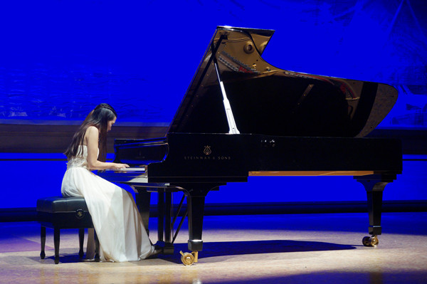 "卉声卉色"音乐会圆满举行 师生双钢琴演绎四年教学之旅